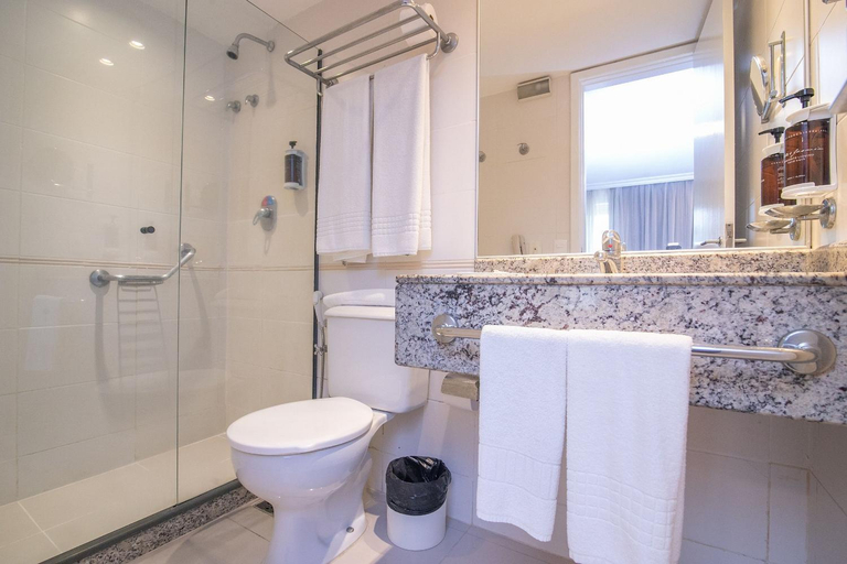 Bathroom, Flat Barra First - Morada Stay, Rio de Janeiro