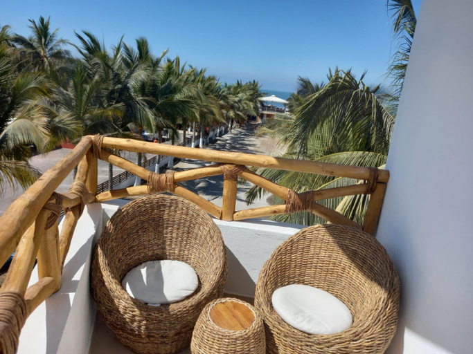 Others 2, BAOS, San Blas