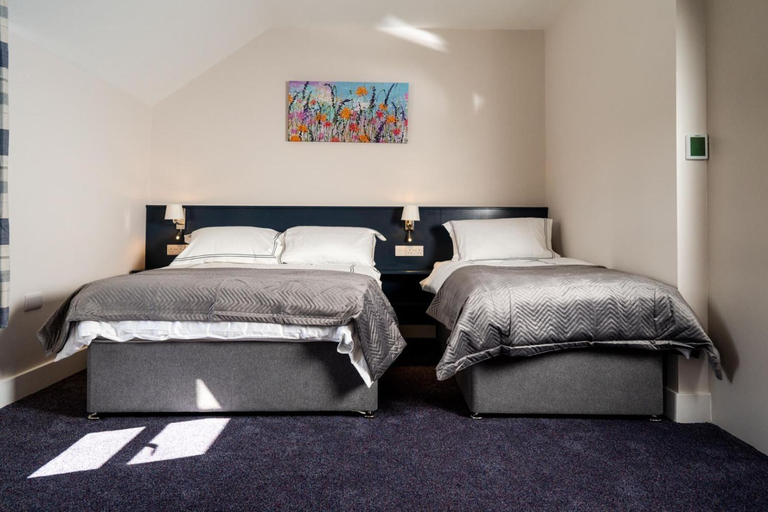 Others 4, Bridge Inn Studio Apartments