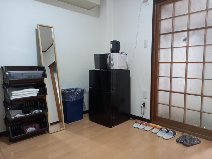 Others 4, Lucky House Guest House, Osaka