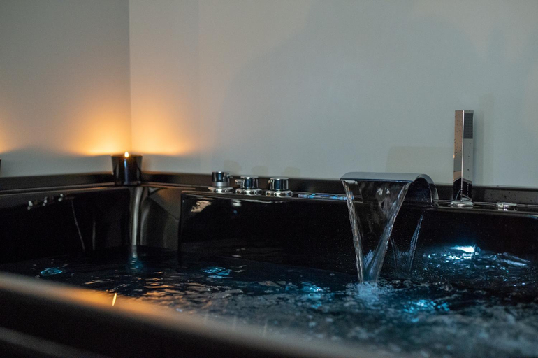 Sport & Beauty 2, Contemporaneamente 147 - Modern & Comfort Rooms, Bari