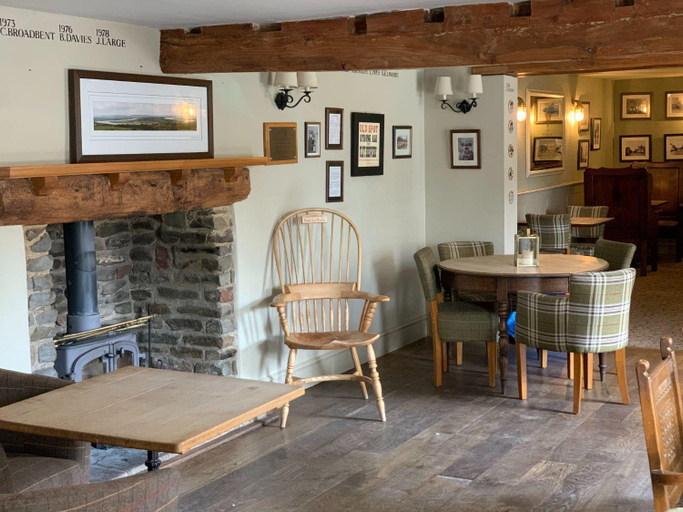 Others 4, The Red Lion Arlingham, Gloucestershire