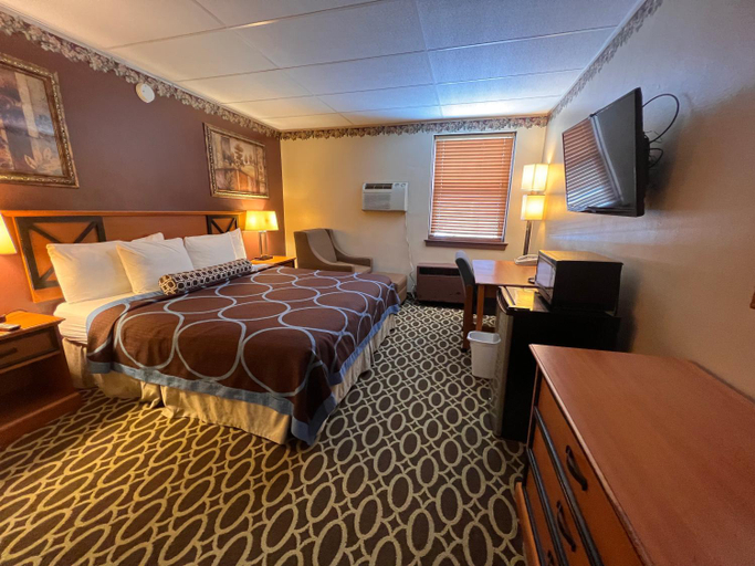 Others 5, Budget Inn Marinette, Marinette