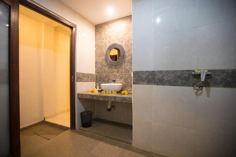 Bathroom 3