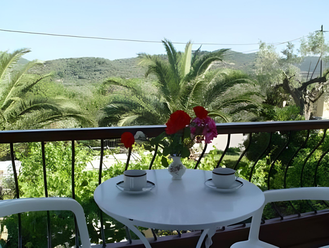 Others 3, Pansion Episkopi Studios, Thessaly