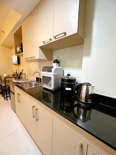 Dining Room 8