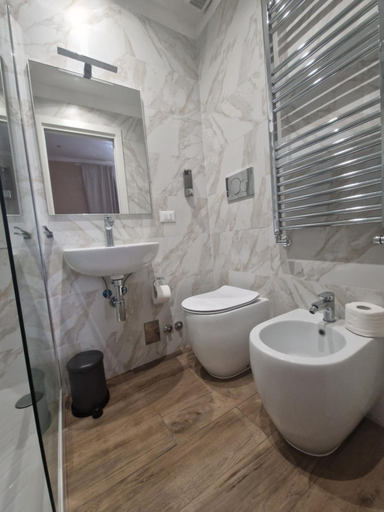 Others 2, Cozy Luxury Room Turati, Roma