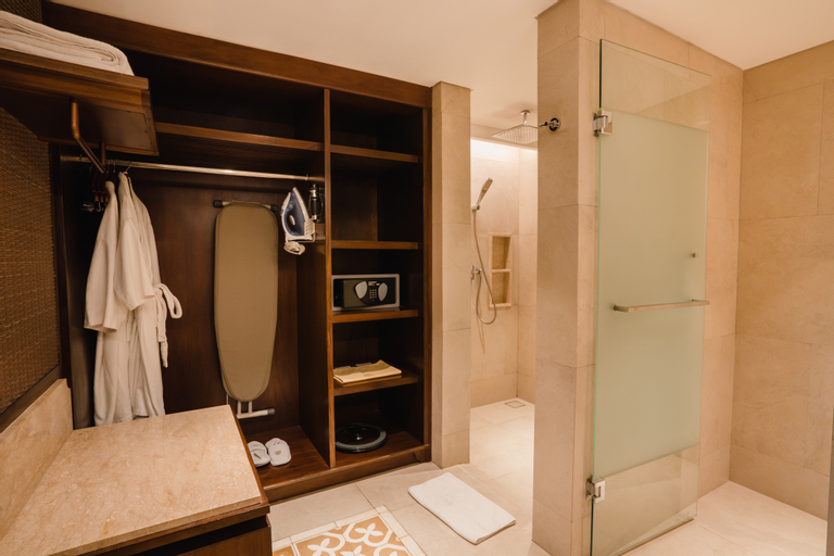 Bathroom 21