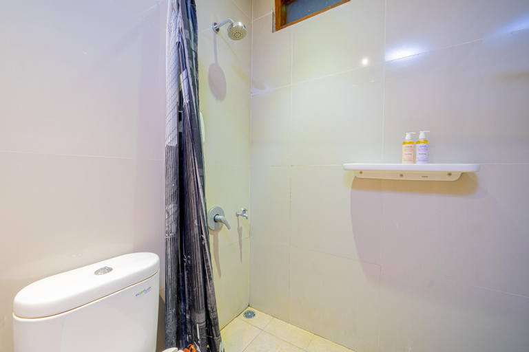Bathroom 30