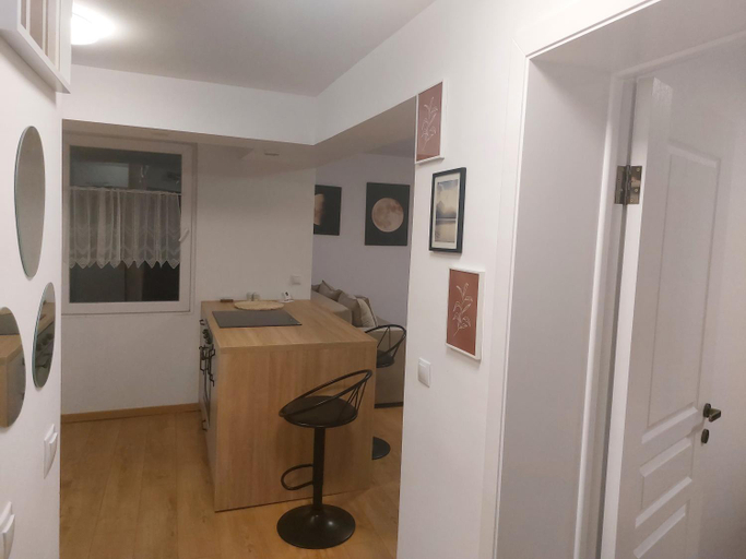 Others 3, Cetate Apartament, Alba Iulia