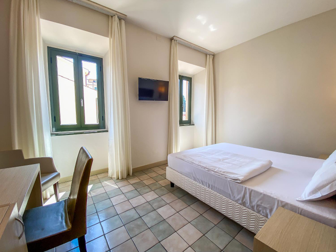 Others 5, La Mandola eco Hostel, Livorno