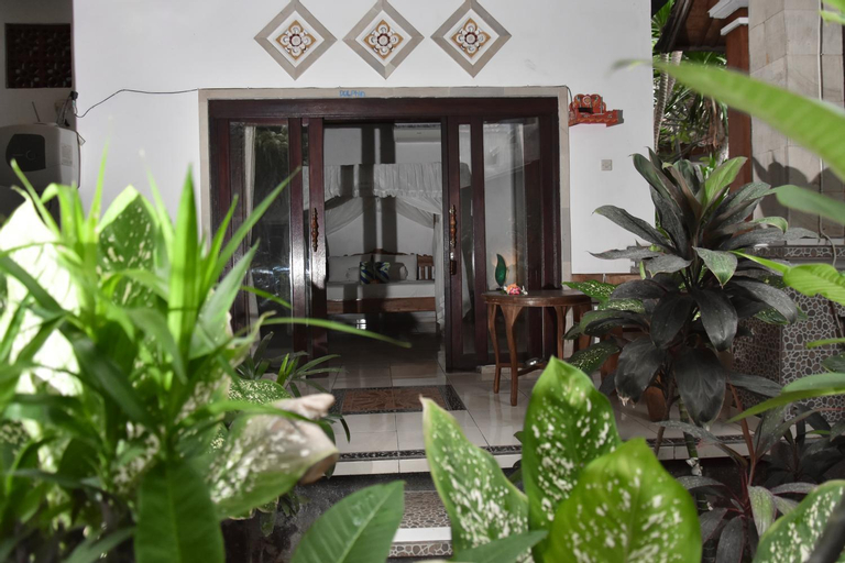 Warung ombak homestay, Karangasem