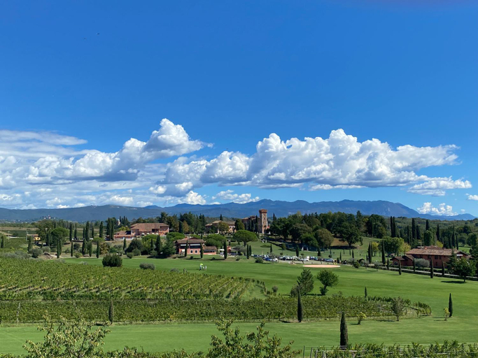 Others 4, Villa Rose, Udine