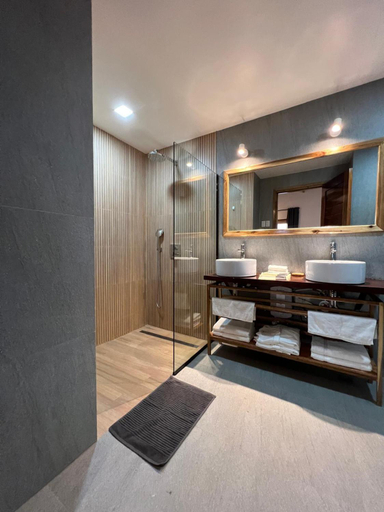 Bathroom 5, Anitsa Resort, El Nido