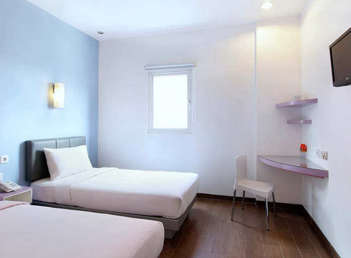 Bedroom 30