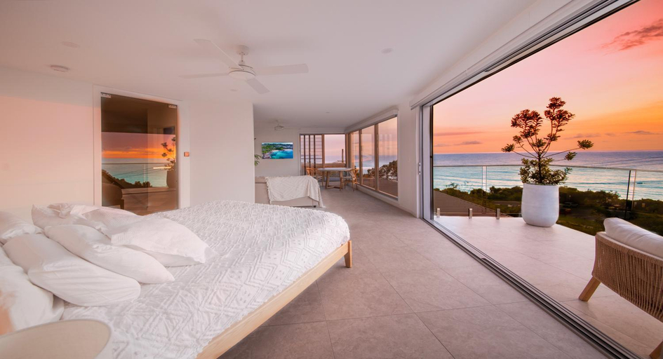 Others 3, Beachfront apartment overlooking Coolum Bays, Maroochy - Coastal North