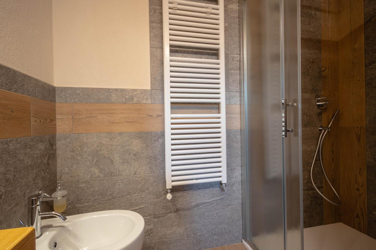 Bathroom 3, Eco Dimora Baltea - Affittacamere al Verde villaggio di Rumiod, Aosta