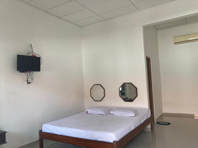 Bedroom 16