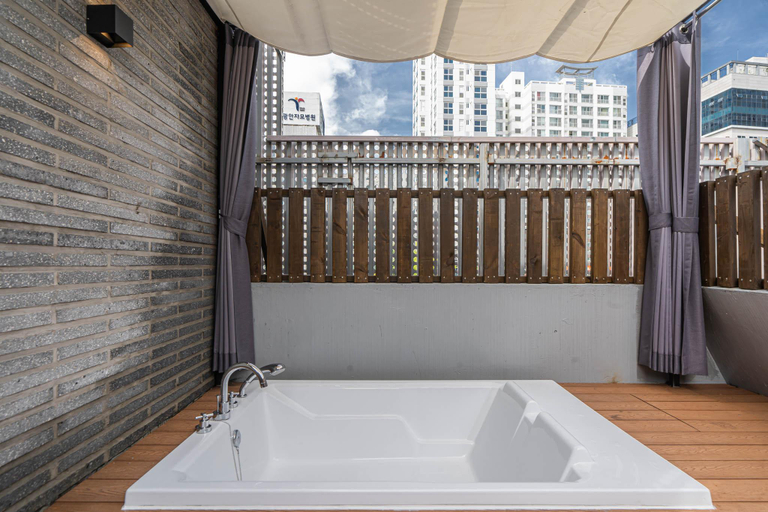Bathroom 9