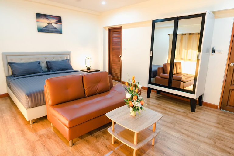 Others 4, Kai Mook House, Phuket Island