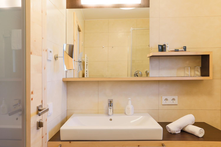 Bathroom 4, Hotel Weihrerhof, Bolzano