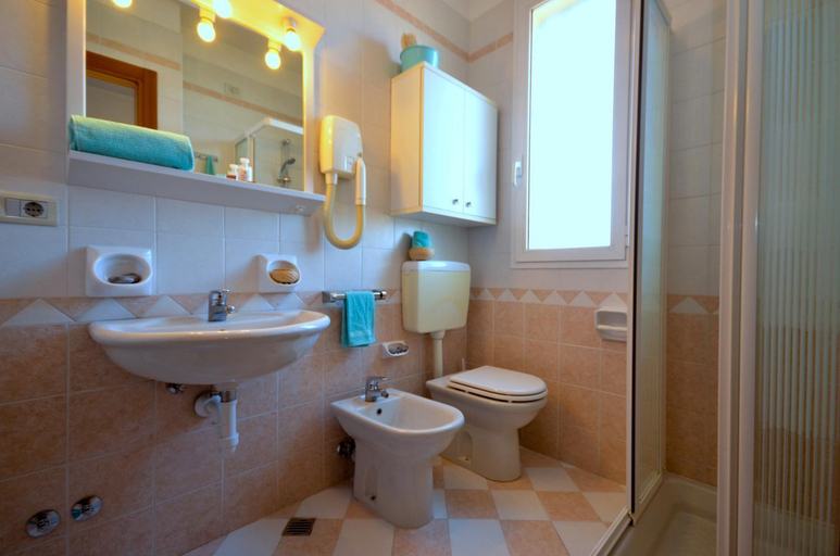 Bathroom 2, Villaggio Marco Polo, Venezia