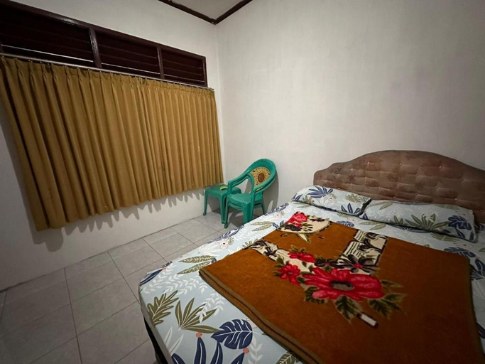 Bedroom 3, OYO 93296 Kost Gowa, Gowa