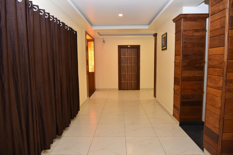 Others 4, Sree Ganesh Inn, Dindigul