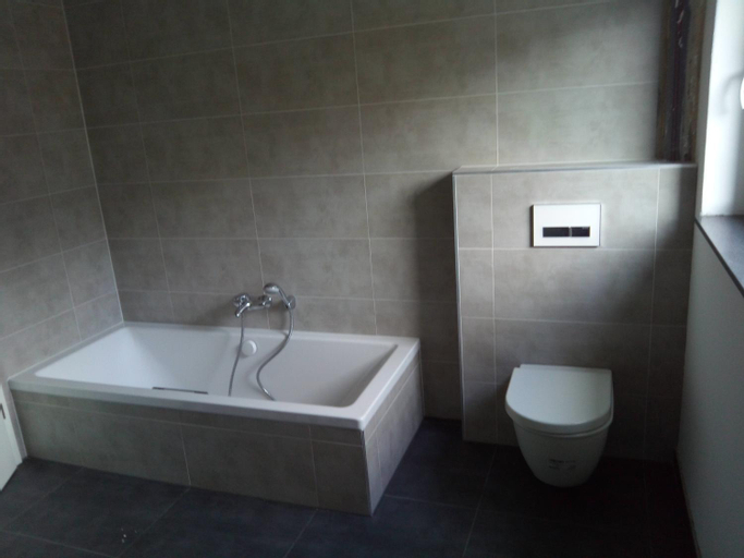 Nice Room with single bed in a new house in Vichten, Redange