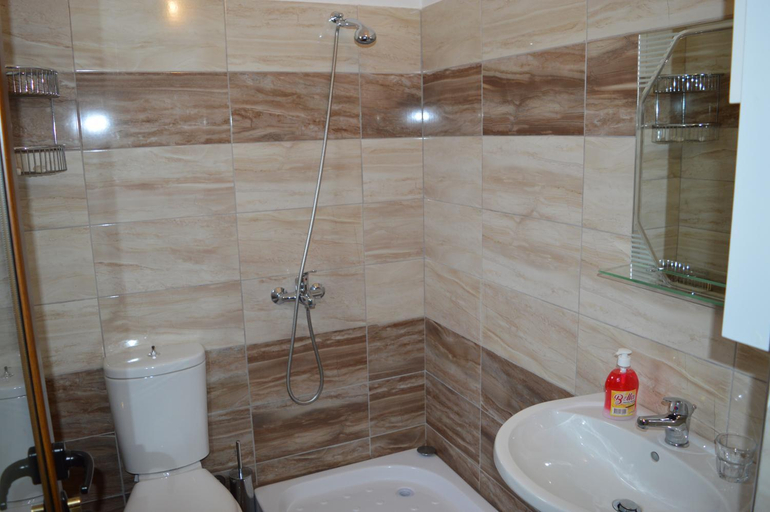 Bathroom, Sofra e Shpatit Hotel, Elbasanit