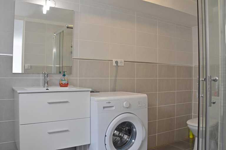 Bathroom 6
