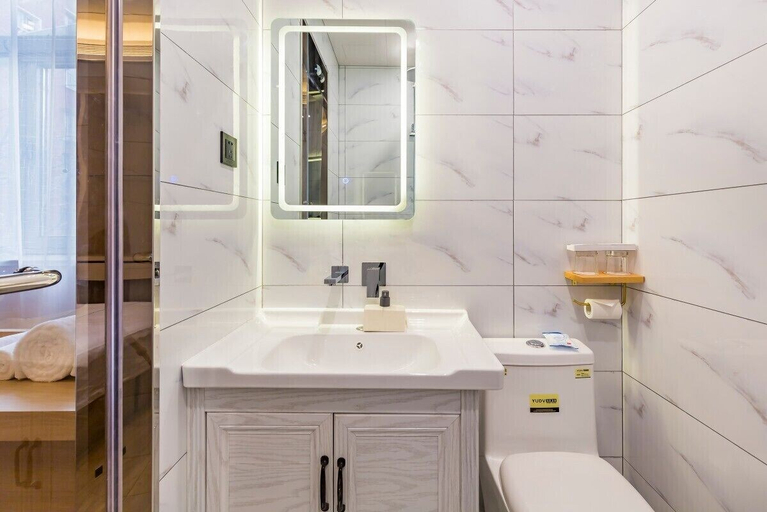 Bathroom 3, Dequan Guanzhuang Hotel, Beijing