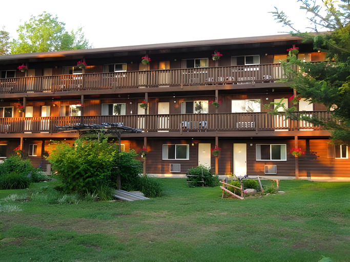 Others 3, Spring Lake Resort, Muskoka