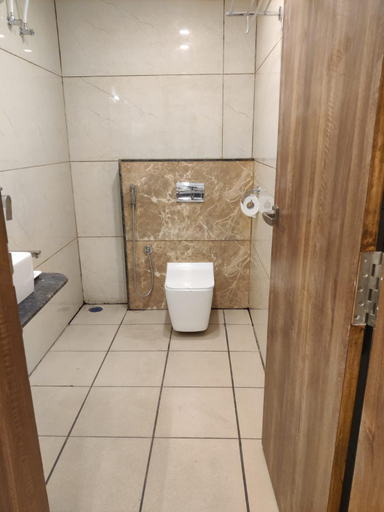 Bathroom 2, Relax Inn, Bangalore Rural
