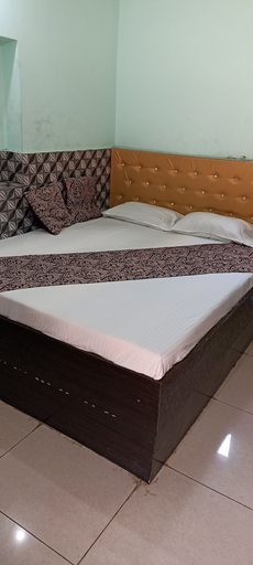Bedroom, Hindustan Hotel, Dhanbad
