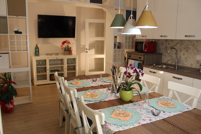 Dining Room 6