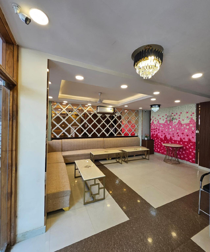 Public Area 3, The Viraat, Gautam Buddha Nagar