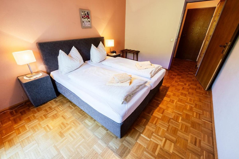 Bedroom 2, Landgasthof Zum Hammerschmied, Murau