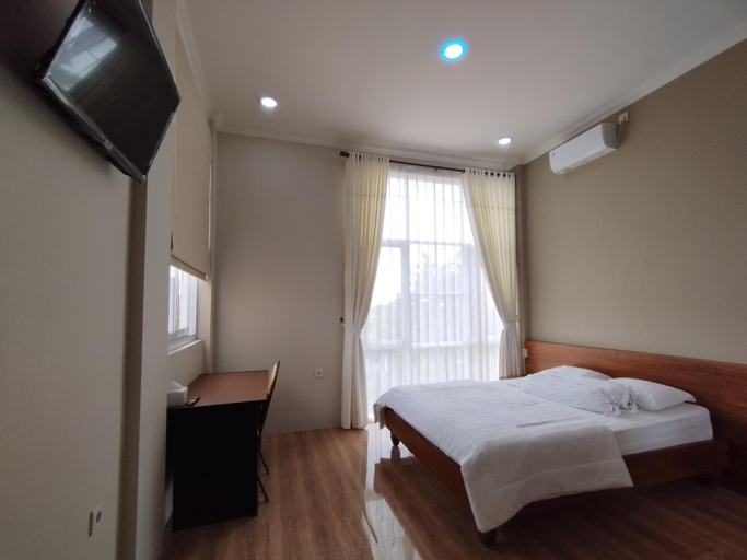 Bedroom 12