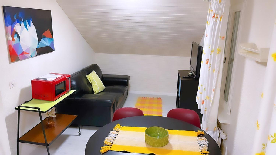 Dining Room 8