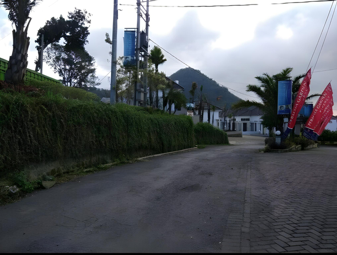 Exterior & Views 4, Emerald Villa i6, 2BR, Near JTP 3., Malang