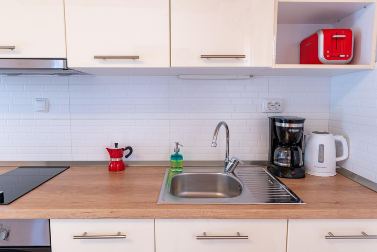 2, Apartments Kristian, Bol