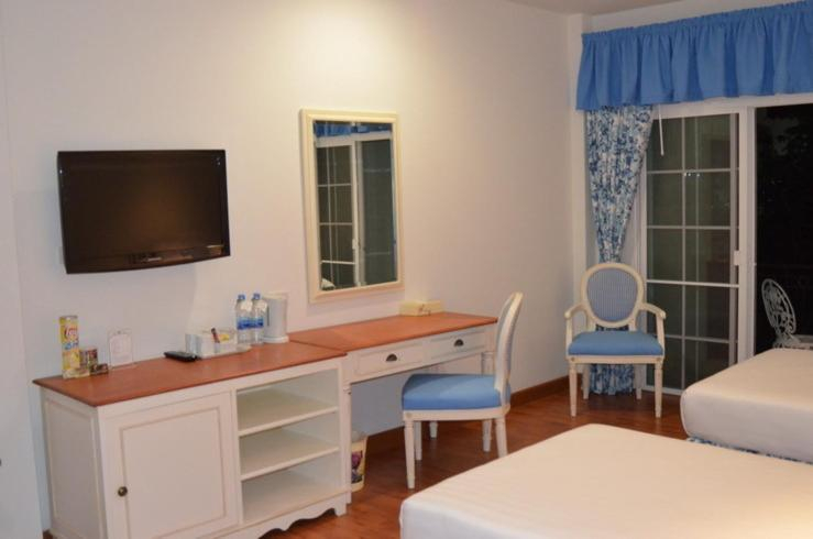 Bedroom 12