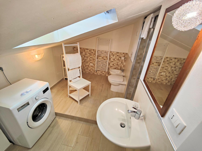 Bedroom 3, Sea view and ground floor Apartments le Dune, Livorno