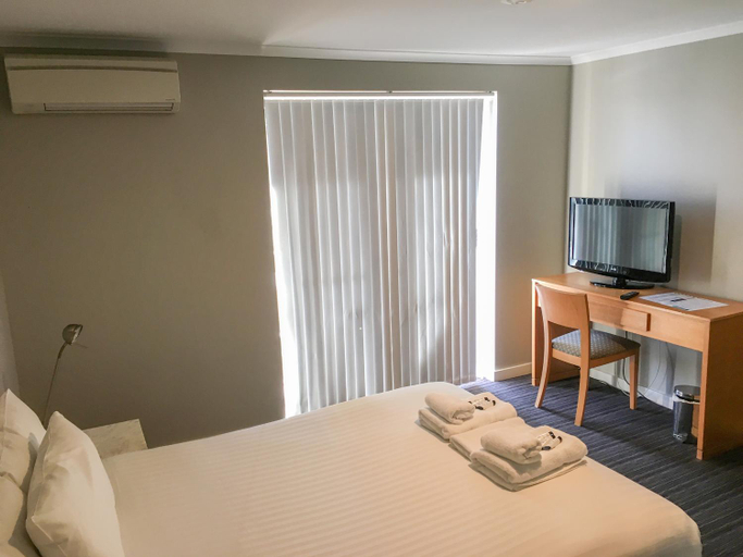 Bedroom 13