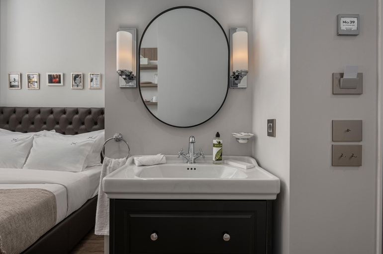 Others 2, No 39 Svolou Suites, Central Macedonia