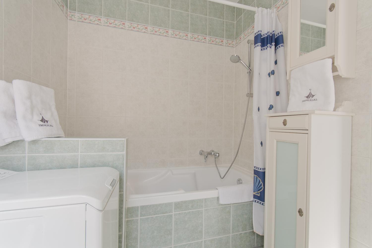 Bathroom 3, Imperial Apartments - Galeria, Sopot