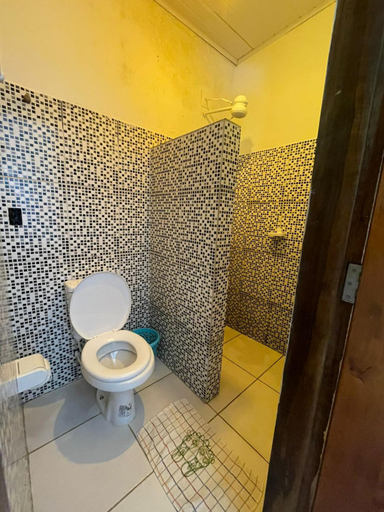 Others 4, Quarto proximo a praia de Morere, Cairu