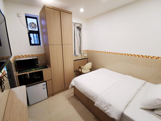 Bedroom 4, Hoi To Hostel, Hong Kong Island