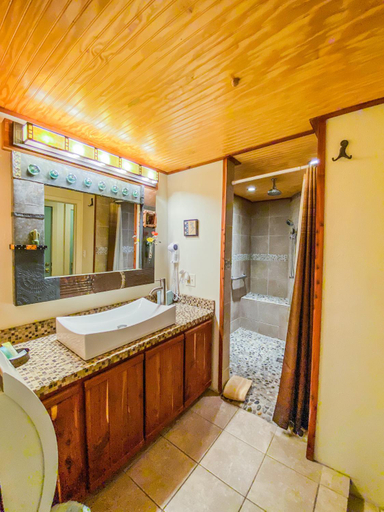 Bathroom 9